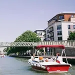 Paris Golden Studio